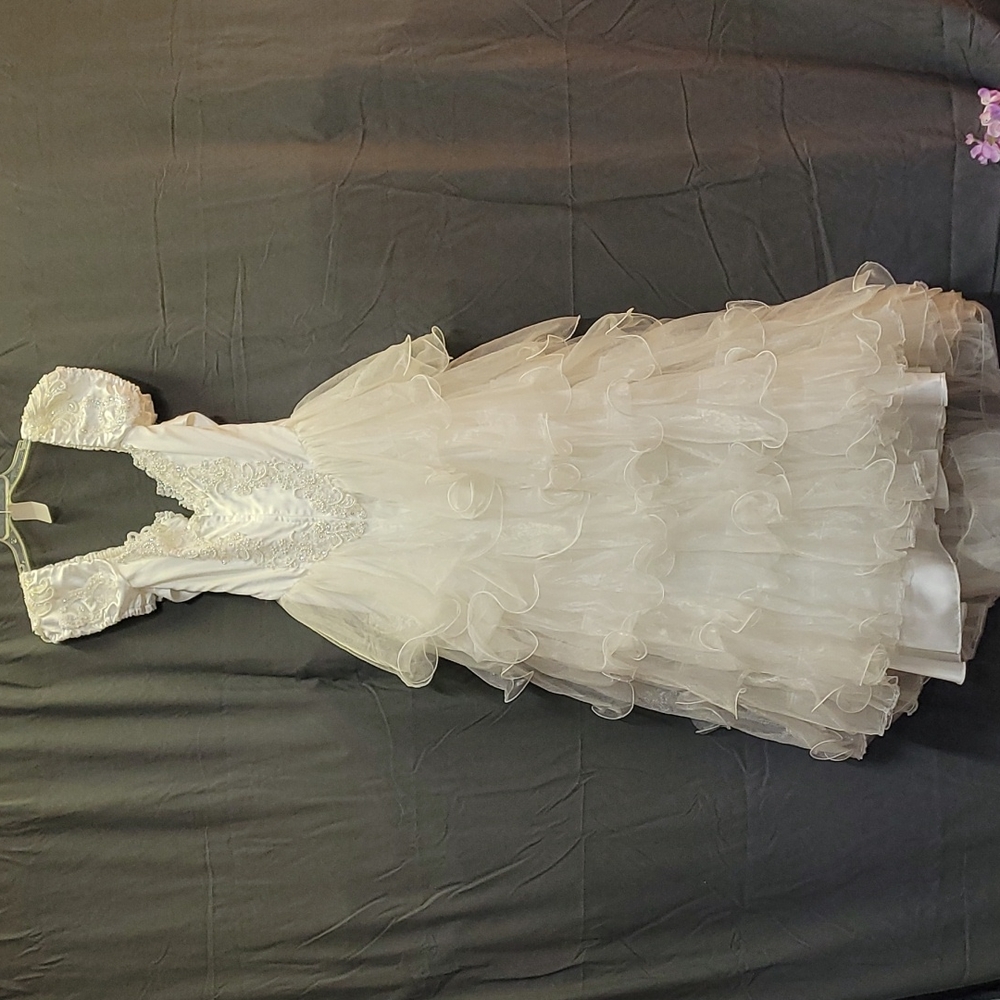 Wedding dress - Picture 5 of 7